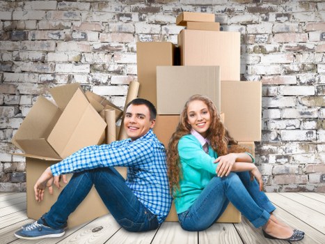 Customer planning move with man and van service provider