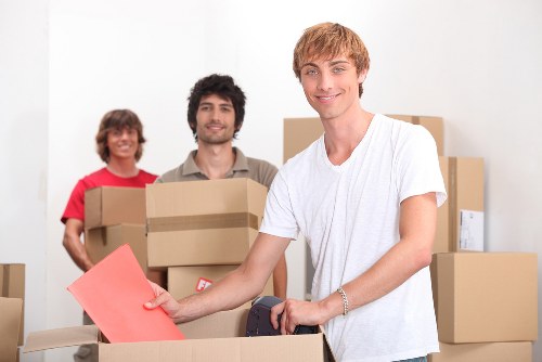 Comparing removal quotes for commercial moves